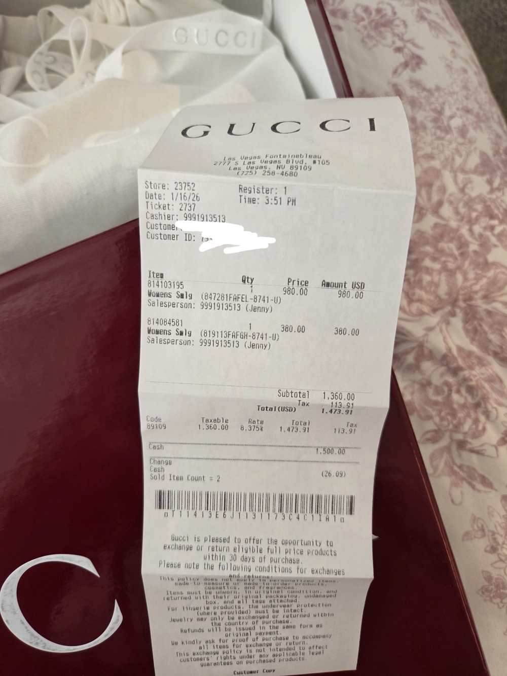 Gucci Small GG Emblem Shoulder Bag And Cardholder - Picture 14 of 14